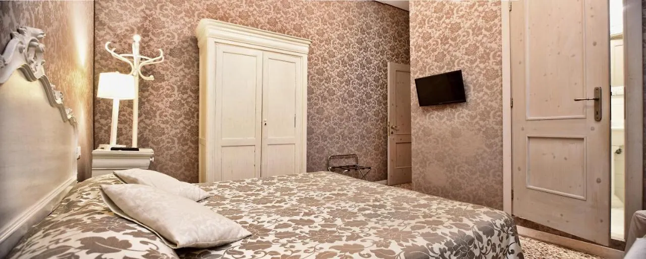 Locanda Casa Martini Venice 3*,  Italy